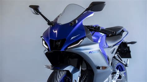 Motorrad Vergleich Suzuki Gsx R Vs Yamaha Yzf R