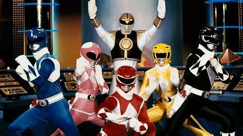 Revelan el tráiler oficial de Power Rangers ayer hoy y siempre