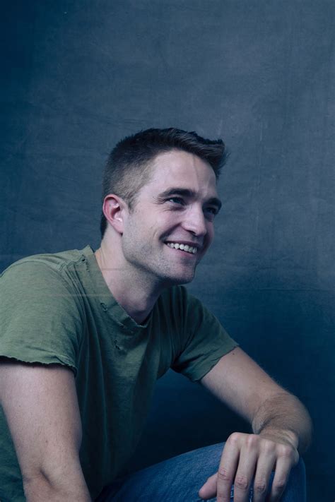 All You Need Is Rob ♪ 9 Outtakes Con Marcas De Robert Pattinson En El