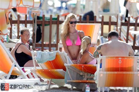 Michelle Hunziker Rosy Bathing Suit On The Beach In Varigotti ZB Porn