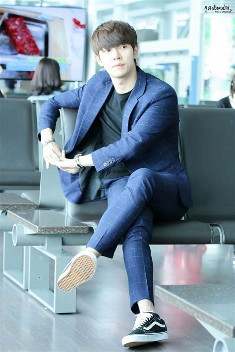 ปกพนในบอรด BABE พระเจา