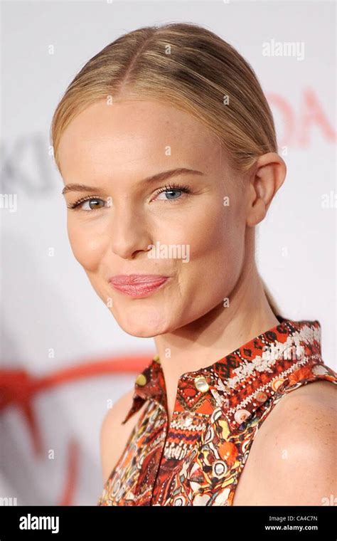 Kate Bosworth At Arrivals For 2012 Cfda Fashion Awards Alice Tully