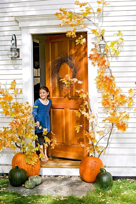 7 Inviting Ideas For Fall Door Decor That Go Beyond Wreaths