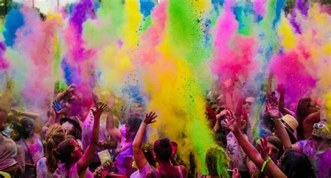 Gewinne 2x2 Tickets für das Holi Farbrausch Festival in Hannover PRINZ