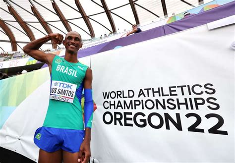 Alison Dos Santos De São Joaquim Da Barra é Campeão Mundial Nos 400m