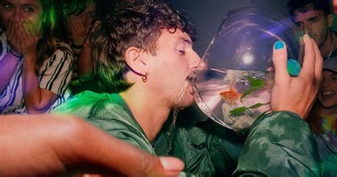 Une Nouvelle Campagne Drink More Water Par Pernod Ricard Forgeorges