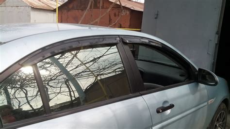 козырьки на двери — Hyundai Accent (3G), 1,5 л, 2008 года | аксессуары ...