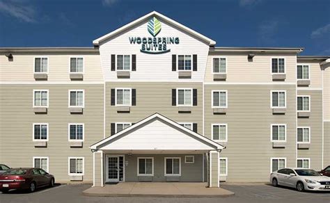 Extended Stay Hotel in Clarksville, TN | WoodSpring Suites Clarksville ...