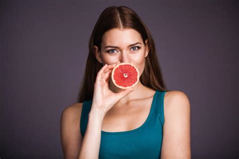 Beneficios Y Propiedades Del Pomelo En Ayunas Belleza Est Tica