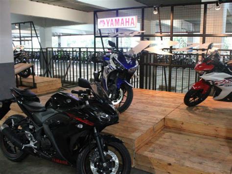 Yamaha Working On Naked Version Of R25 Motorcycle DriveSpark News