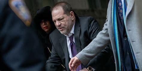 Friends Of Weinstein Accusers Cast Doubt On Sex Assault Claims Wsj