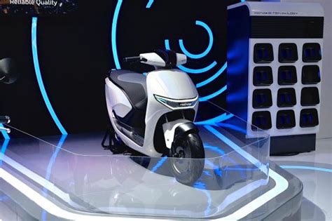 Honda Pamerkan Motor Listrik Konsep SC E Concept Di IIMS 2024