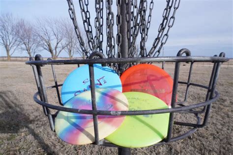 Types Of Disc Golf Discs A Beginners Guide To Discs