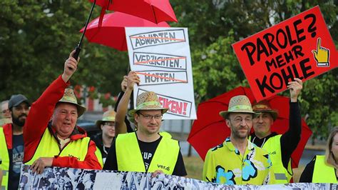 Keine Einigung Im Handel Verdi Ruft Zu Weiteren Streiks Auf Auch In