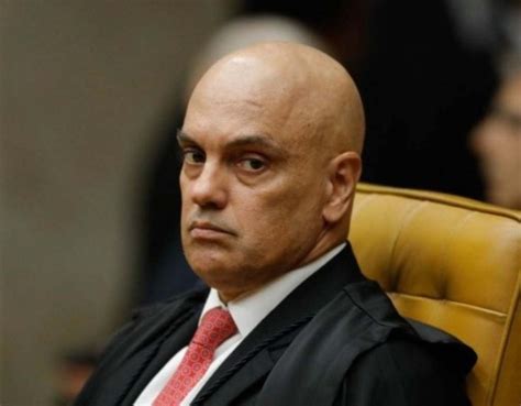 Moraes dá cinco dias para X se explicar sobre descumprimento de ordens