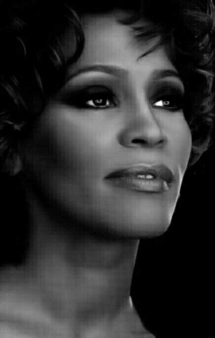 Pin by Rebecca Haughney on FAMOUS | Whitney houston, Whitney, Singer