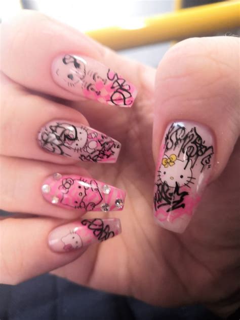 Graffiti Nails Design Graffiti Nails Acrylic Graffiti Nail Art Design