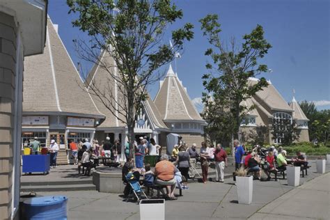 About Us — Bread & Pickle