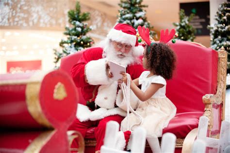 2500 Shopping Mall Santa Stock Photos Pictures And Royalty Free Images