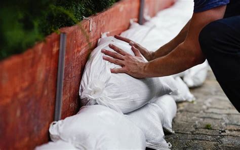 Hochwasser Schutz Sands Cke Als Wassersperre Bei Unwetter Und