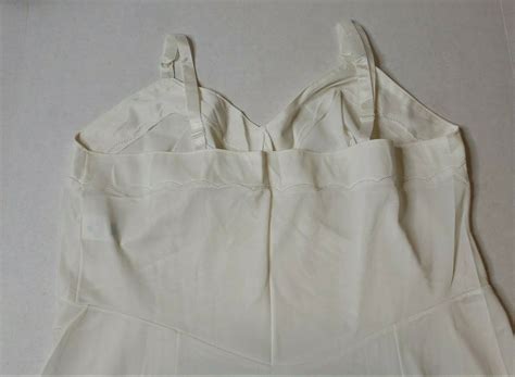 Vintage Lingerie 1980s 90s Sears Ivory Nylon Anti C Gem
