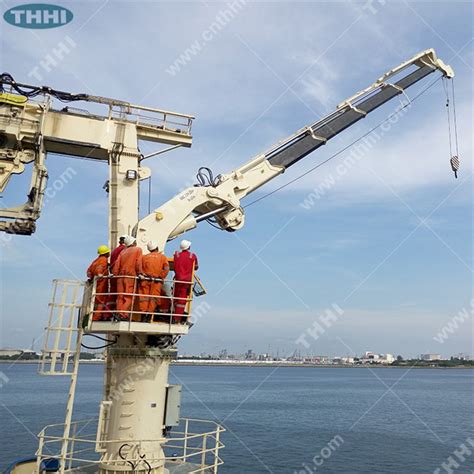 China Marine Knuckle Boom Telescopic Boom Cranes Manufacturers