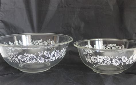 Vintage Pyrex 323 325 Colonial Mist Clear Glass Mixing Bowls Set Of