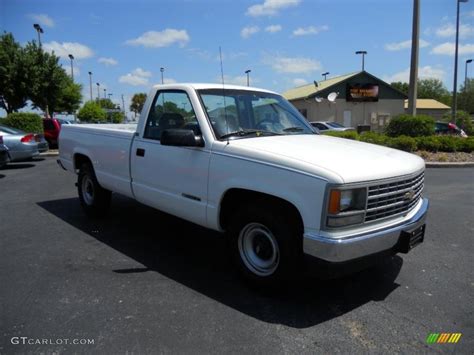 1992 White Chevrolet C K 2500 C2500 Cheyenne Regular Cab 28528092 Photo 2 Car