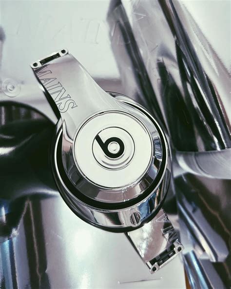 MAINS x Beats by Dre 推出联名耳机 NOWRE现客