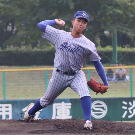 須磨翔風の2年生エース槙野遥斗が9奪三振完投で、同校秋初の県4強入り／兵庫 高校野球写真ニュース 日刊スポーツ