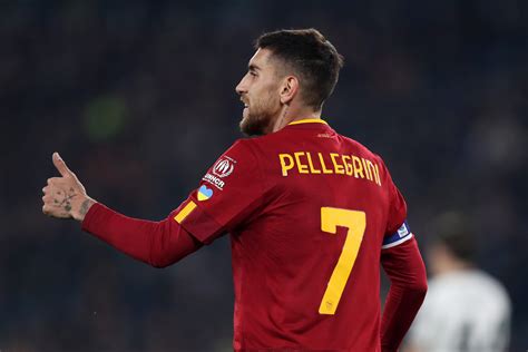 Roma Udinese I Tifosi Sostengono Pellegrini Nel Bene E Nel Male Il