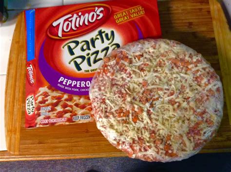 How To Cook Totino S Pizza In Oven Swartzsdeli