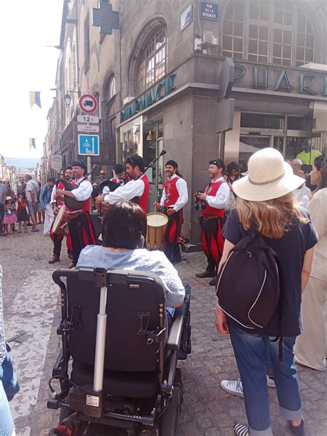 Une belle fête médiévale pour les résidents de Maison Relais CeCler