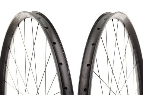 Dt Swiss Xm 1700 Spline Aluminum Tubeless 29 Wh The Pros Closet