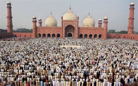 イスラム教のラマダン（断：イスラム美の神髄～祈りの場「モスク」～ 写真特集：時事ドットコム