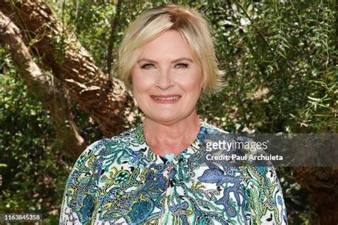 416 Denise Crosby Fotos Und Hochauflösende Bilder Getty Images