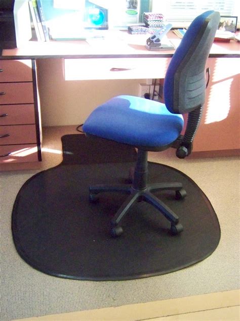 Rubber Chairmats for plush carpets or hard floors