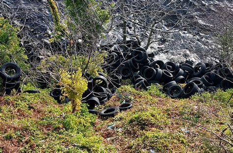 Hundreds Of Tyres Dumped On The Shore Of Loch Ness Garage Wire