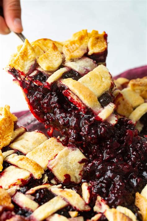 Blackberry Marionberry Pie - Oh Sweet Basil