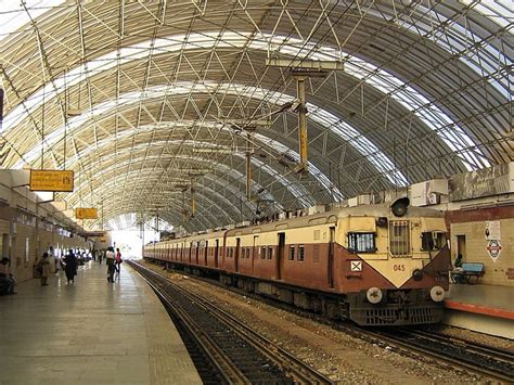 10 Awesome Features To Expect At Railway Stations After Redevelopment