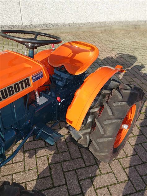 Kubota B6000 4wd • Vm Service