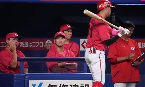 【広島】中日に競り負け4位転落 23日にもv消滅「しっかり準備したい」新井監督／一問一答 プロ野球写真ニュース 日刊スポーツ