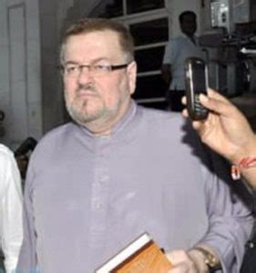 Nitin Mukesh Age, Wife, Children, Family, Biography & More » StarsUnfolded