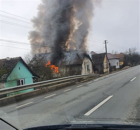 Incendiu La O Cas Din Localitatea Odvo Un B Rbat A Fost Dus La