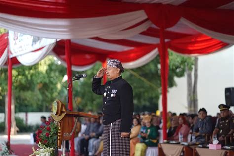 Pesan Pj Bupati Nganjuk Saat Pimpin Upacara Peringatan Hari Lahir