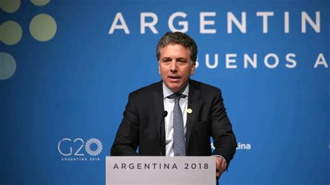 Renuncia Secretario De Hacienda De Argentina