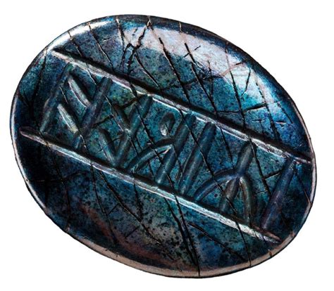 The Hobbit Kili S Rune Stone Prop Replica Ikon Collectables