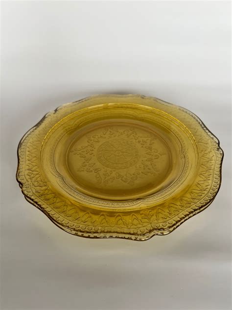 S Federal Glass Patrician Spoke Amber Depression Glass Plates Set