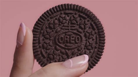 BLINKs Can Soon Enjoy These Limited Edition BLACKPINK-Themed OREOs In 2023