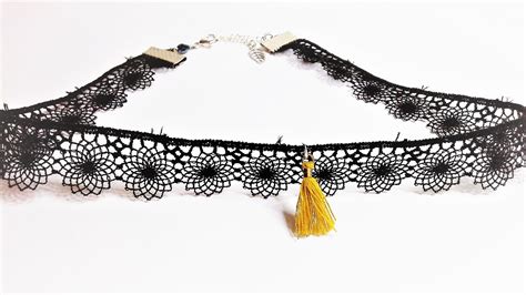 Collier Ras Du Cou Dentelle Noir Pompon Collier Par Lilou Popette